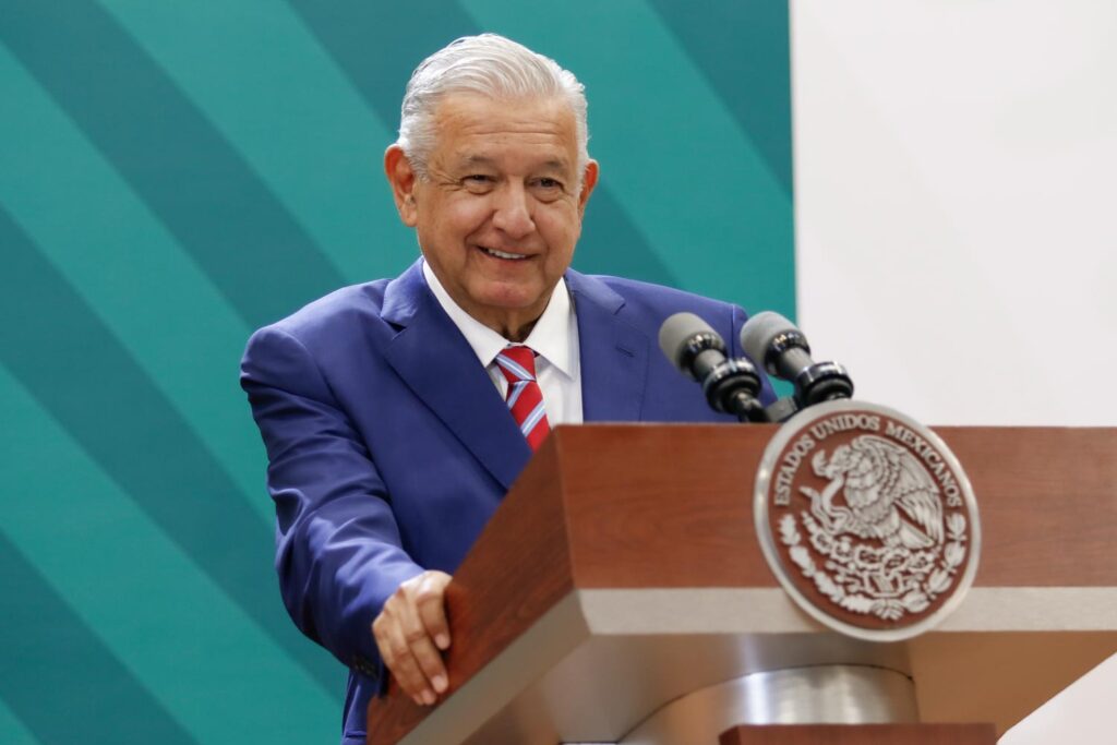 amlo-barbosa-presiden-desfile-puebla