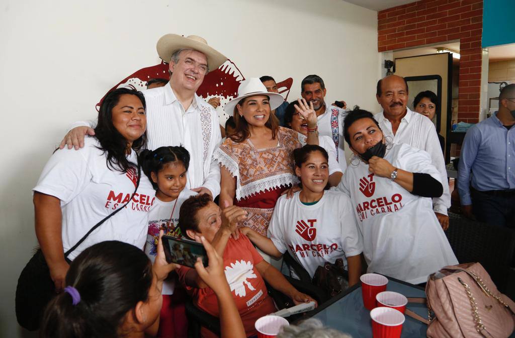 respaldan a Ebrard durante visita a Quintana Roo