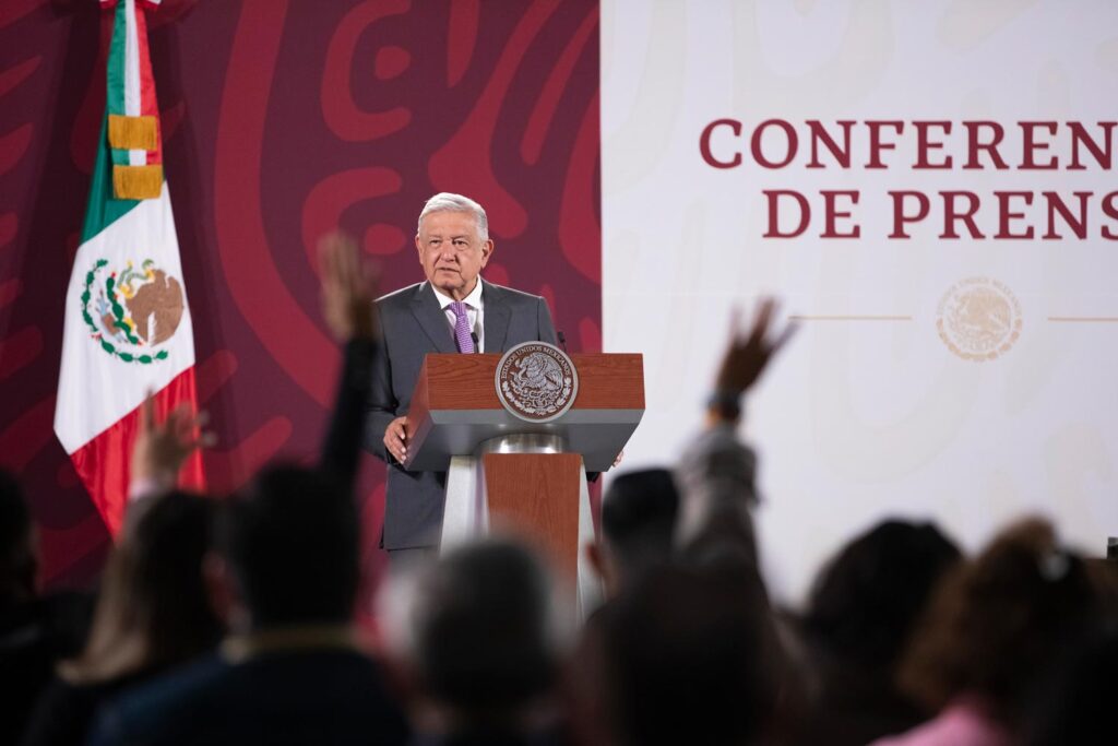 AMLO responde criticas del Papa sobre asesinato de jesuitas