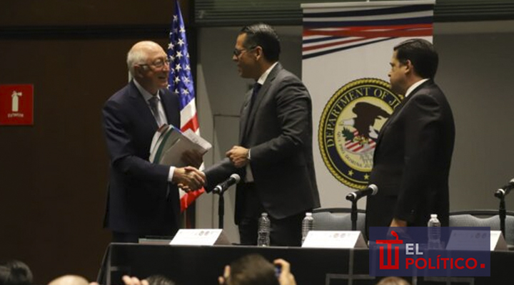 Hector Sanchez y Ken Salazar presentan las Guias Judiciales