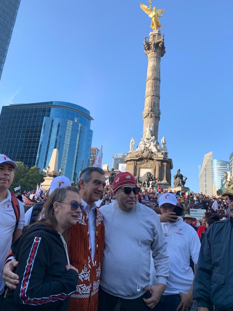 Américo Villarreal Anaya en la marcha de AMLO