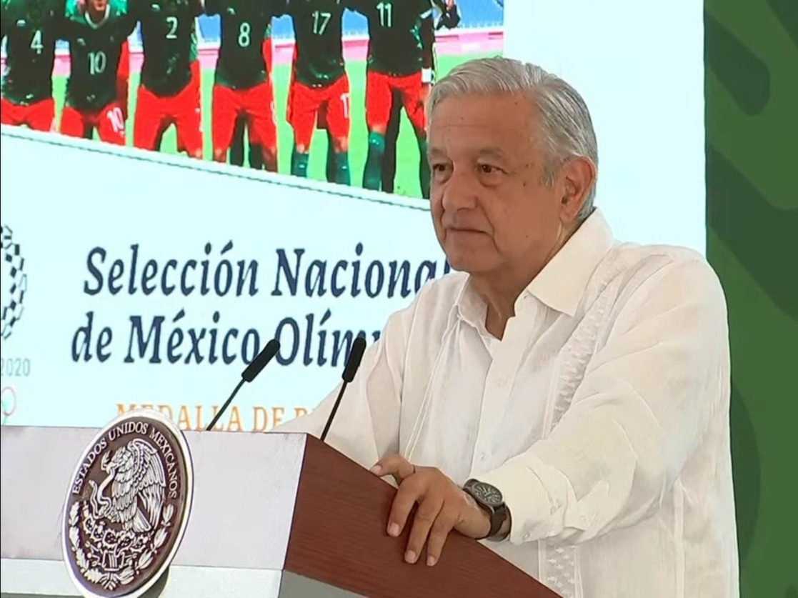 AMLO apoya a la selección mexicana en Qatar