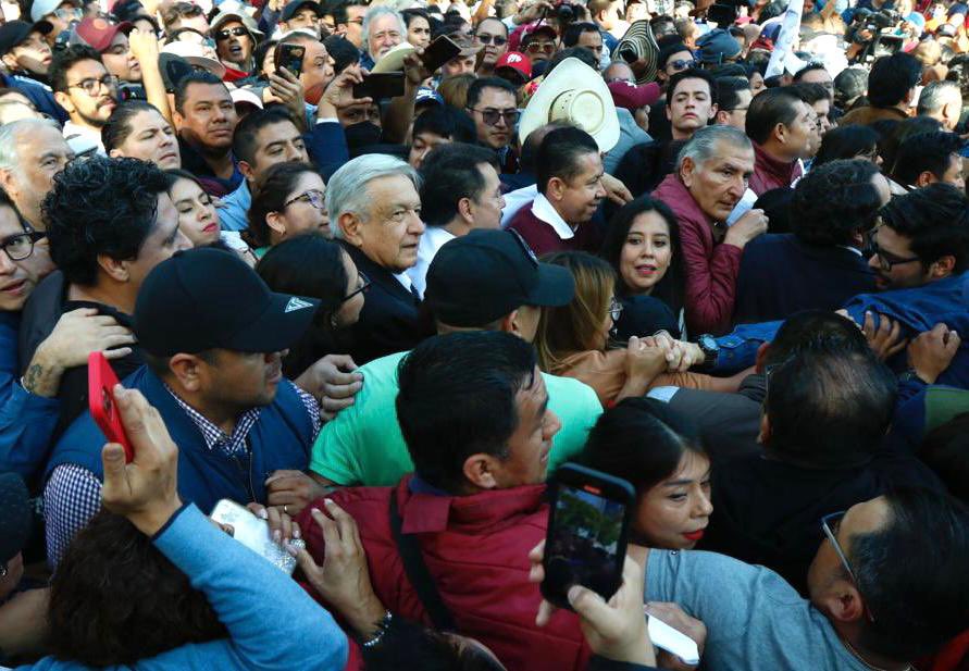 AMLO encabeza marcha de la 4T