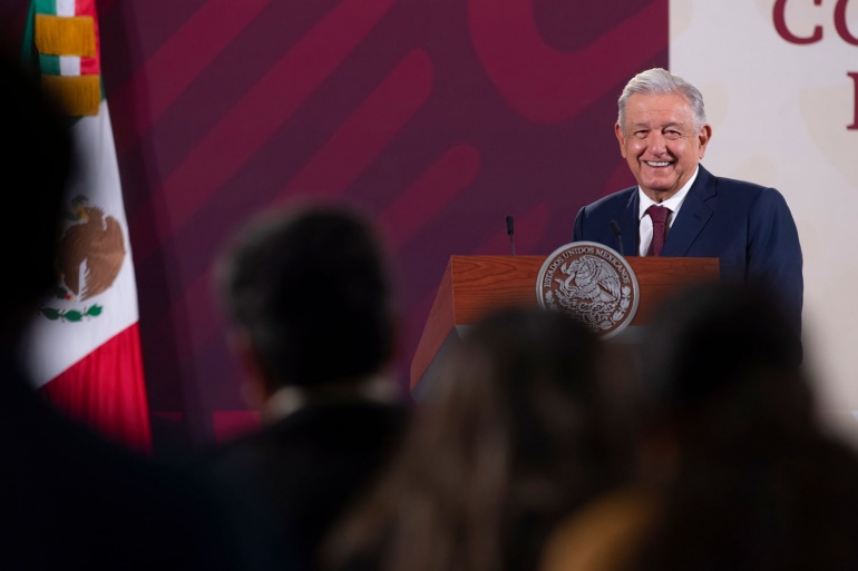 El INE es quien pone en riesgo las elecciones: AMLO