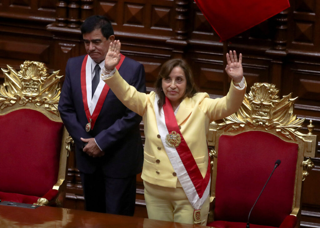 dina-boluarte-presidenta-peru