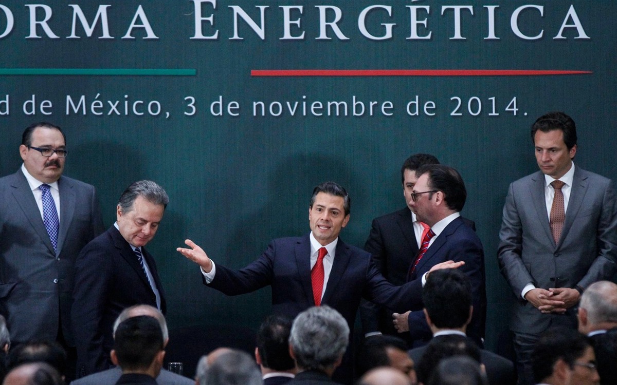 EU investiga corrupción Peña Nieto CFE