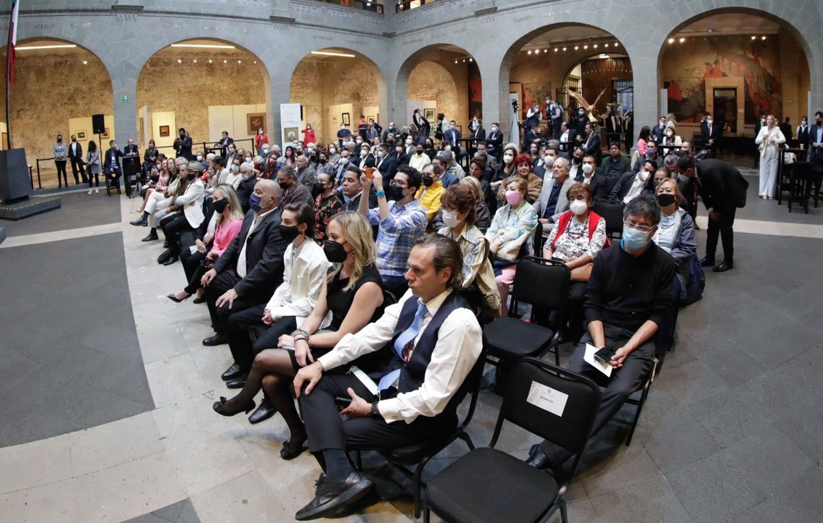 Senadores sesionan para aprobar reformas