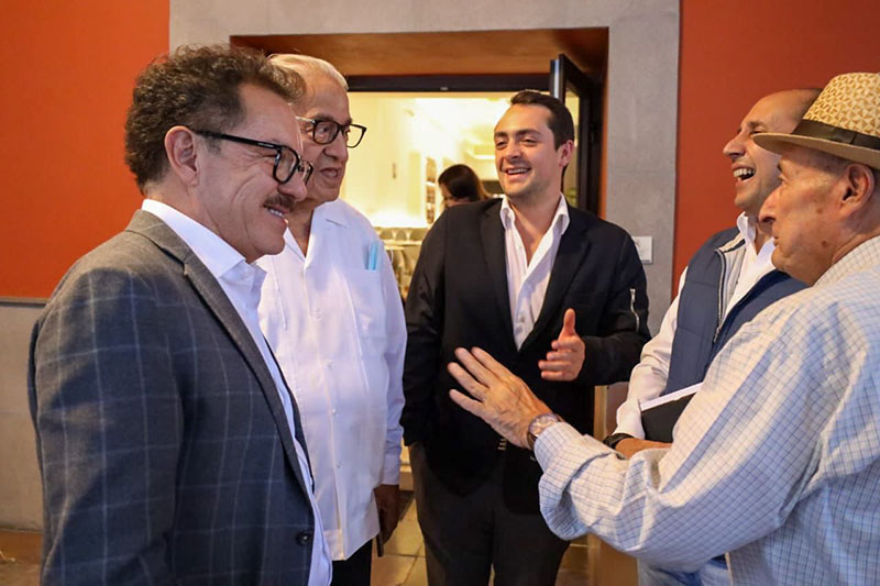 Nacho Mier y empresarios Puebla