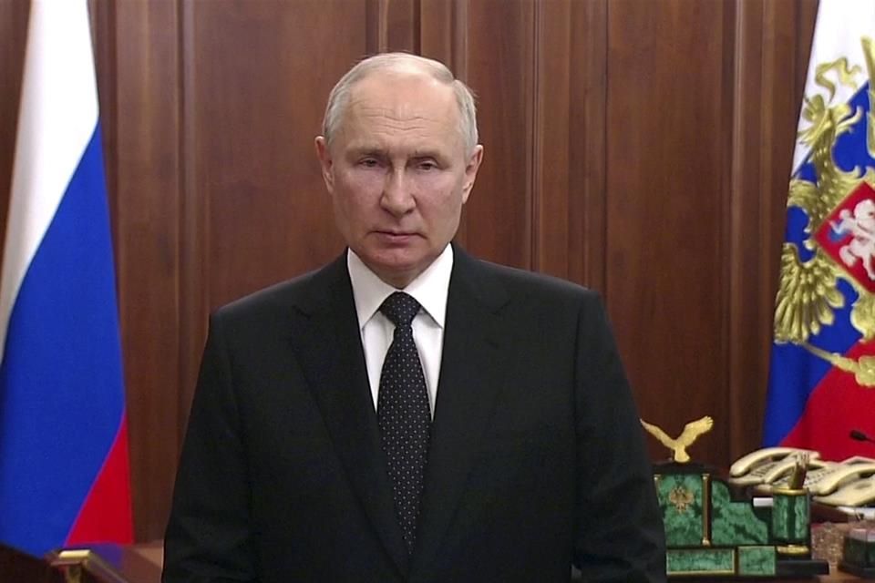 Putin acusa de traición al Grupo Wagner