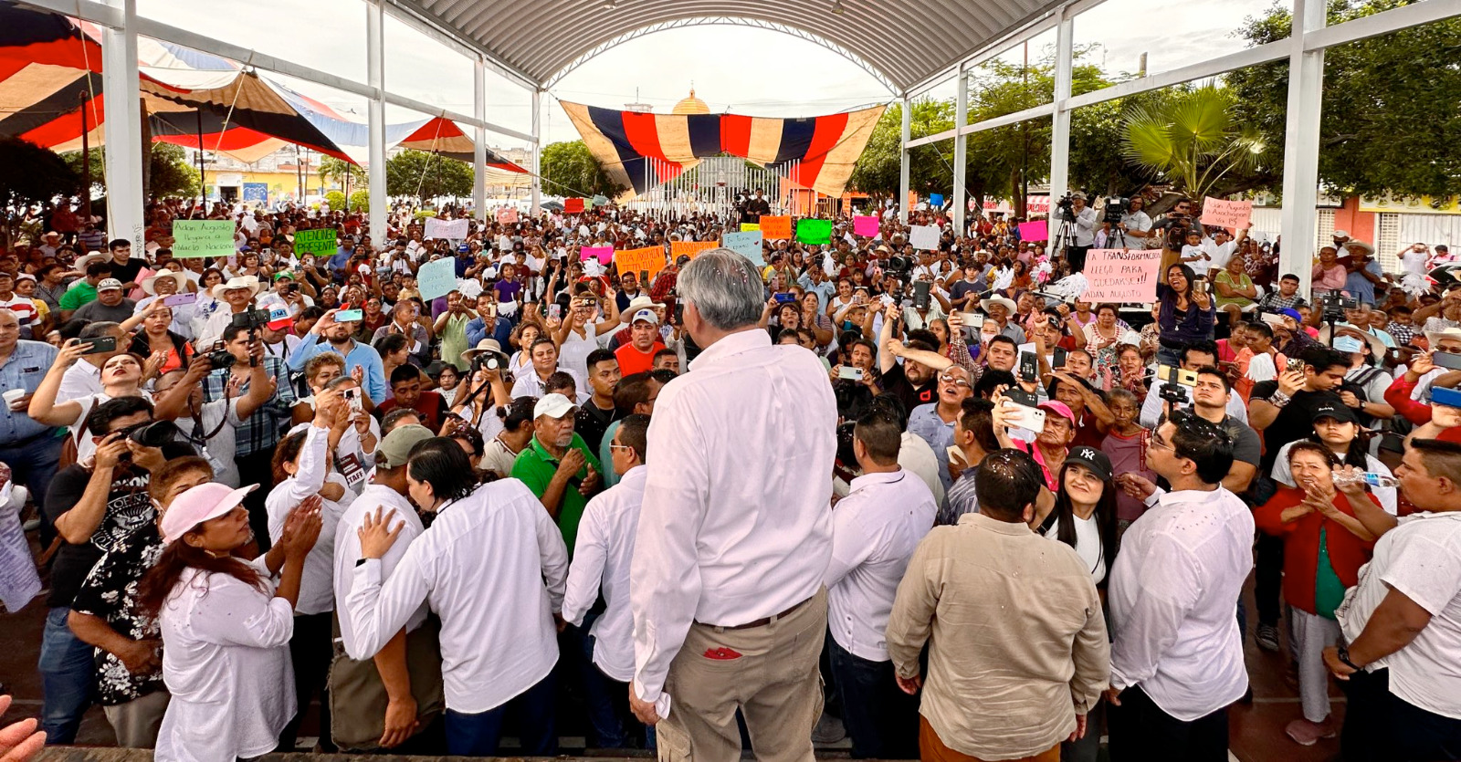 Adán Augusto visita Nuevo León