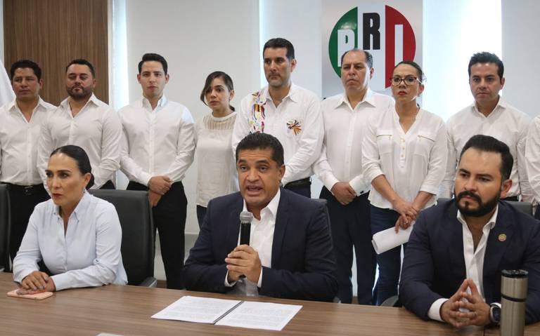 Osorio Chong renunciaría como los priistas de Hidalgo