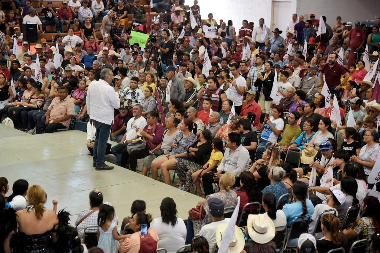 Adán Augusto respalda programas sociales