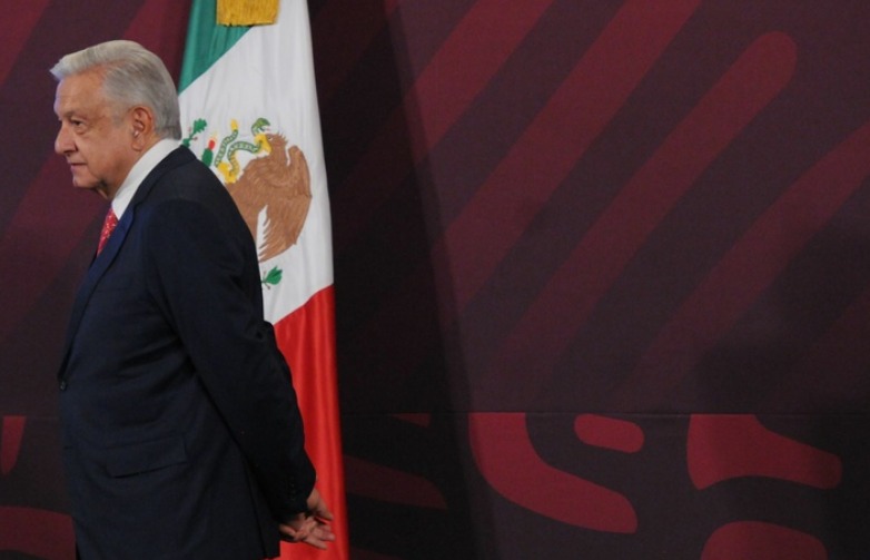 AMLO críticas a escuela mexicana