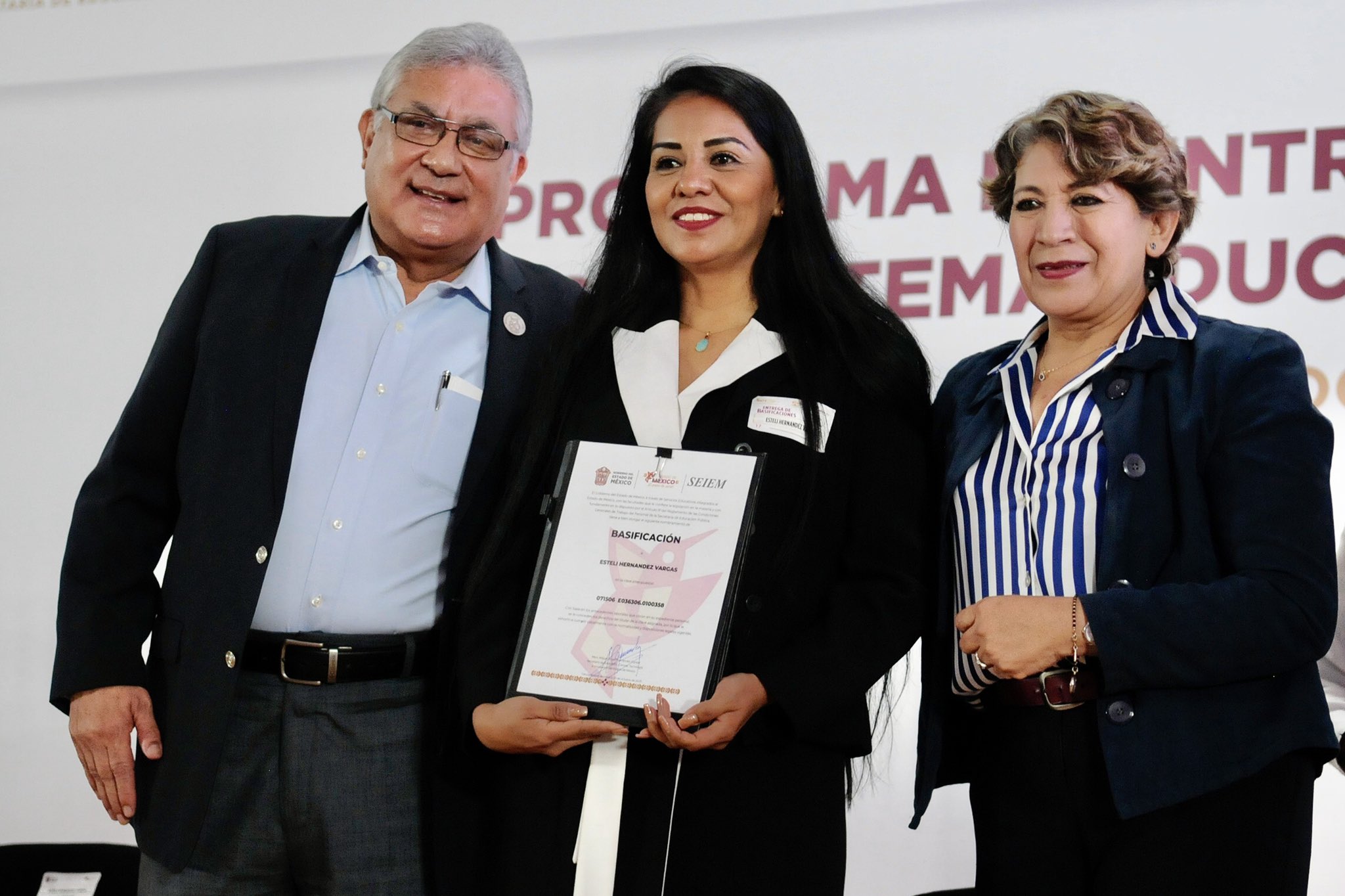 Delfina Gómez expresa compromiso con el magisterio