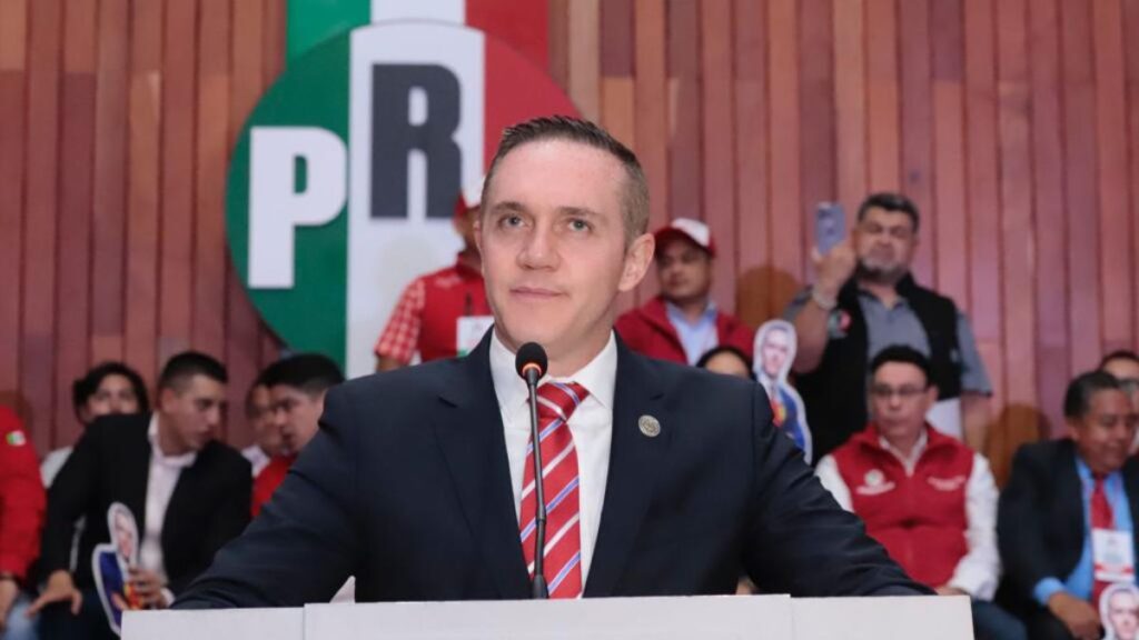 Rubalcava renuncia al PRI