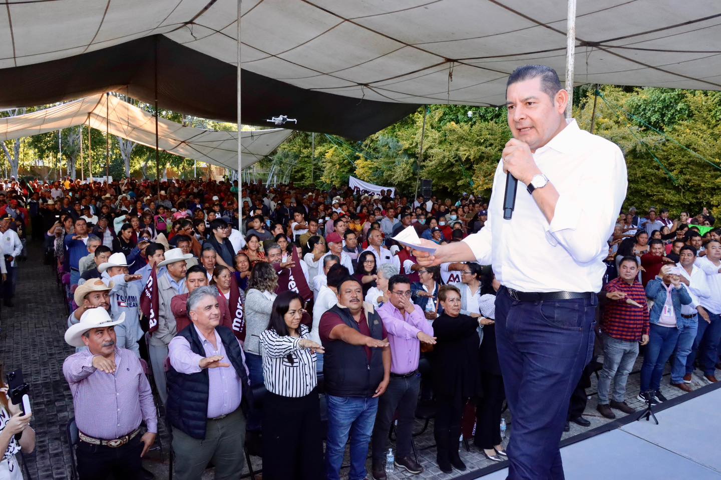 Armenta toma protesta a los comités regionales de defensa de la 4T en Puebla
