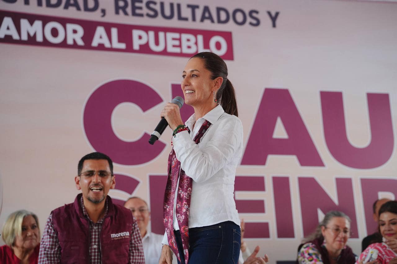 Claudia Sheinbaum y Clara Brugada en alcaldía Coyoacán 