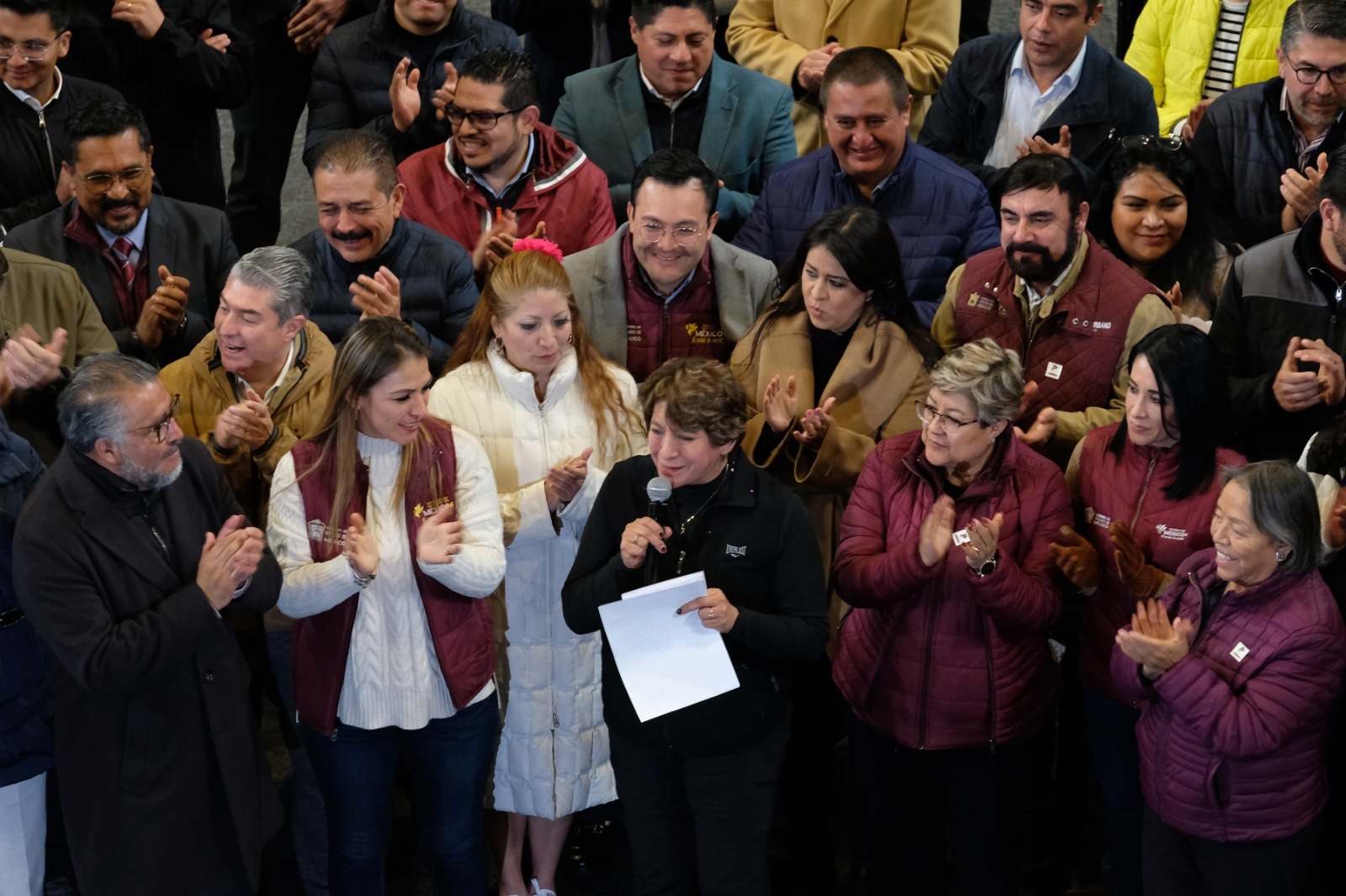 Delfina Gómez atiende a ciudadanos desde Palacio de Gobierno