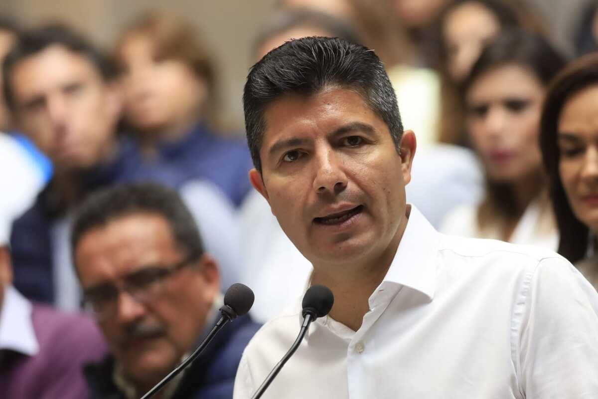 Eduardo Rivera no ha aclarado destino de 18 millones de pesos