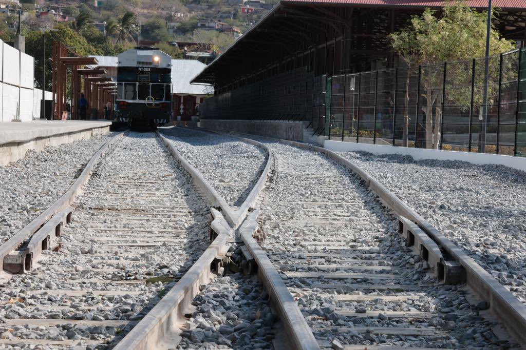 Sheinbaum explica la importancia del Tren Interocéanico 