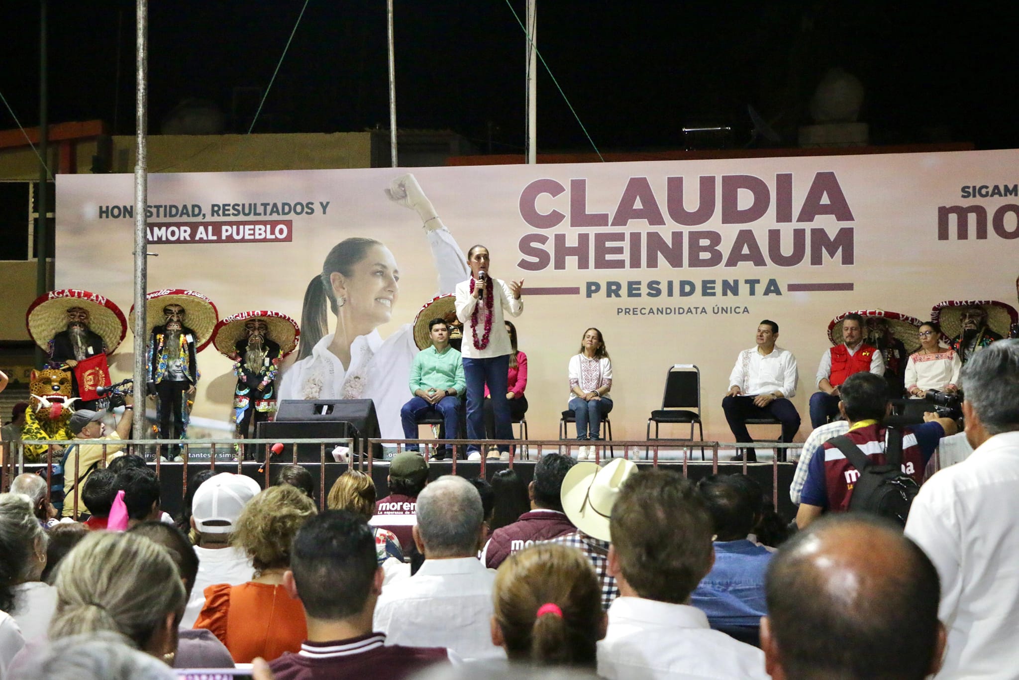 Sheinbaum critica cambio de nombre 