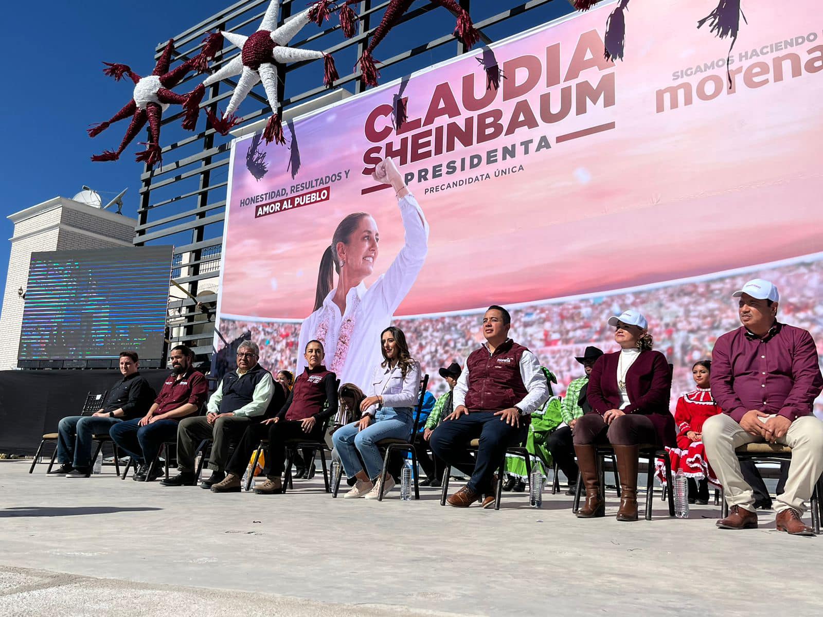 Sheinbaum celebra ventaja de 20 puntos en Coahuila