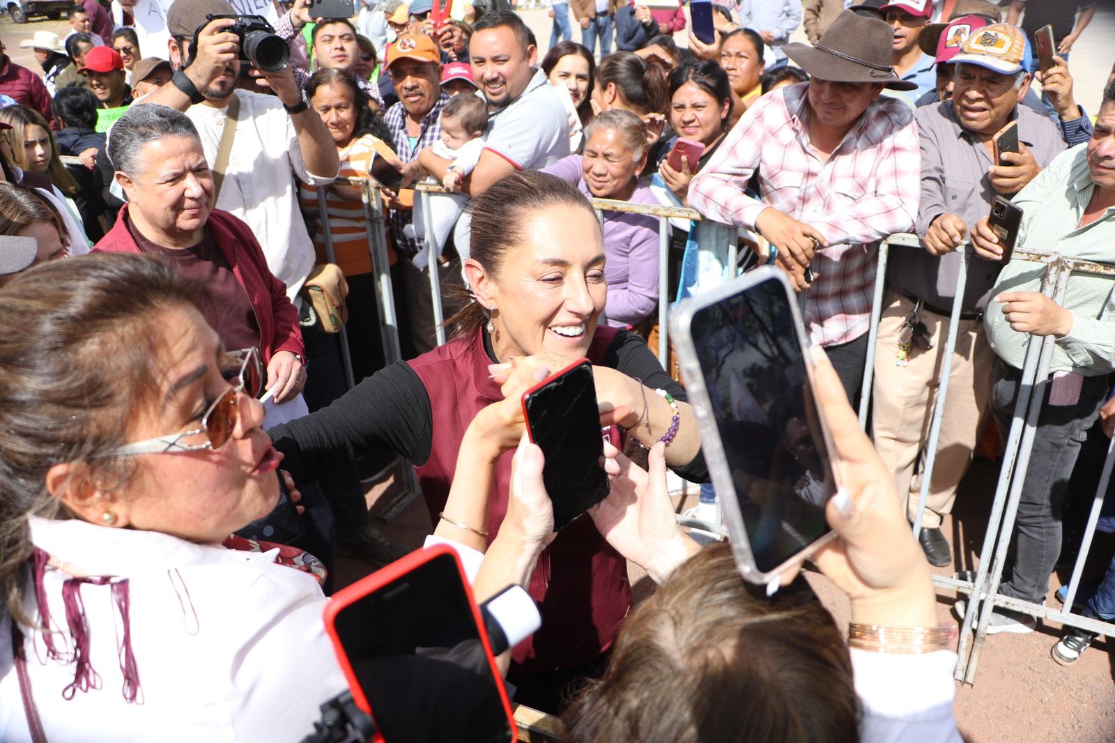 Sheinbaum reconoce logros de la 4T en Hidalgo 