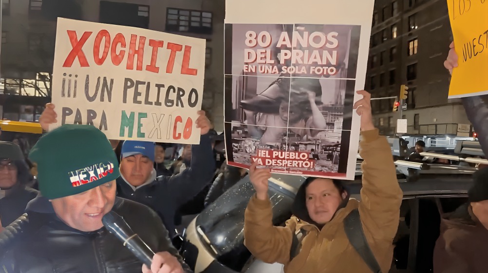 connacionales mexicanos protestas contra Xóchitl Gálvez