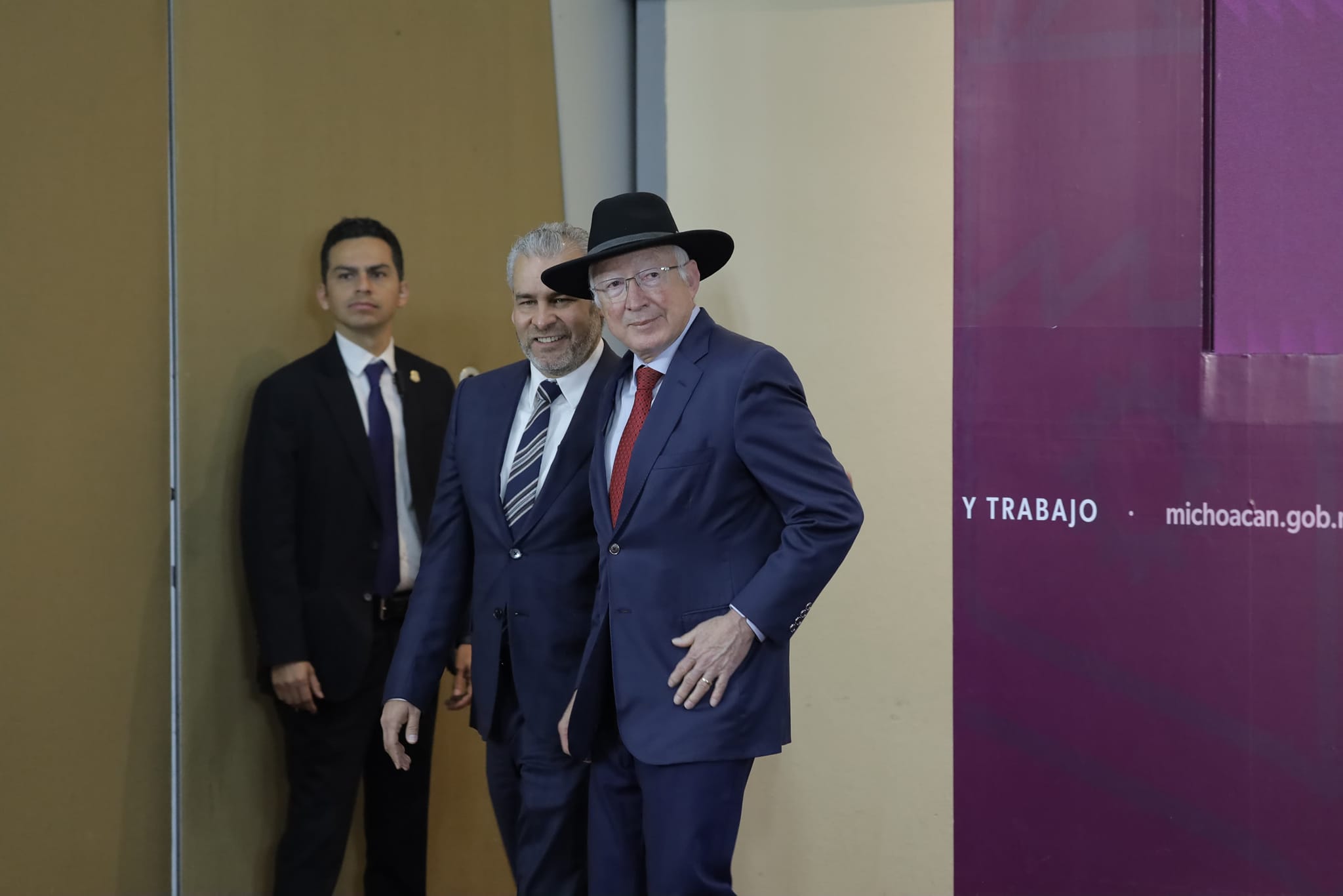 Ken Salazar en Michoacán