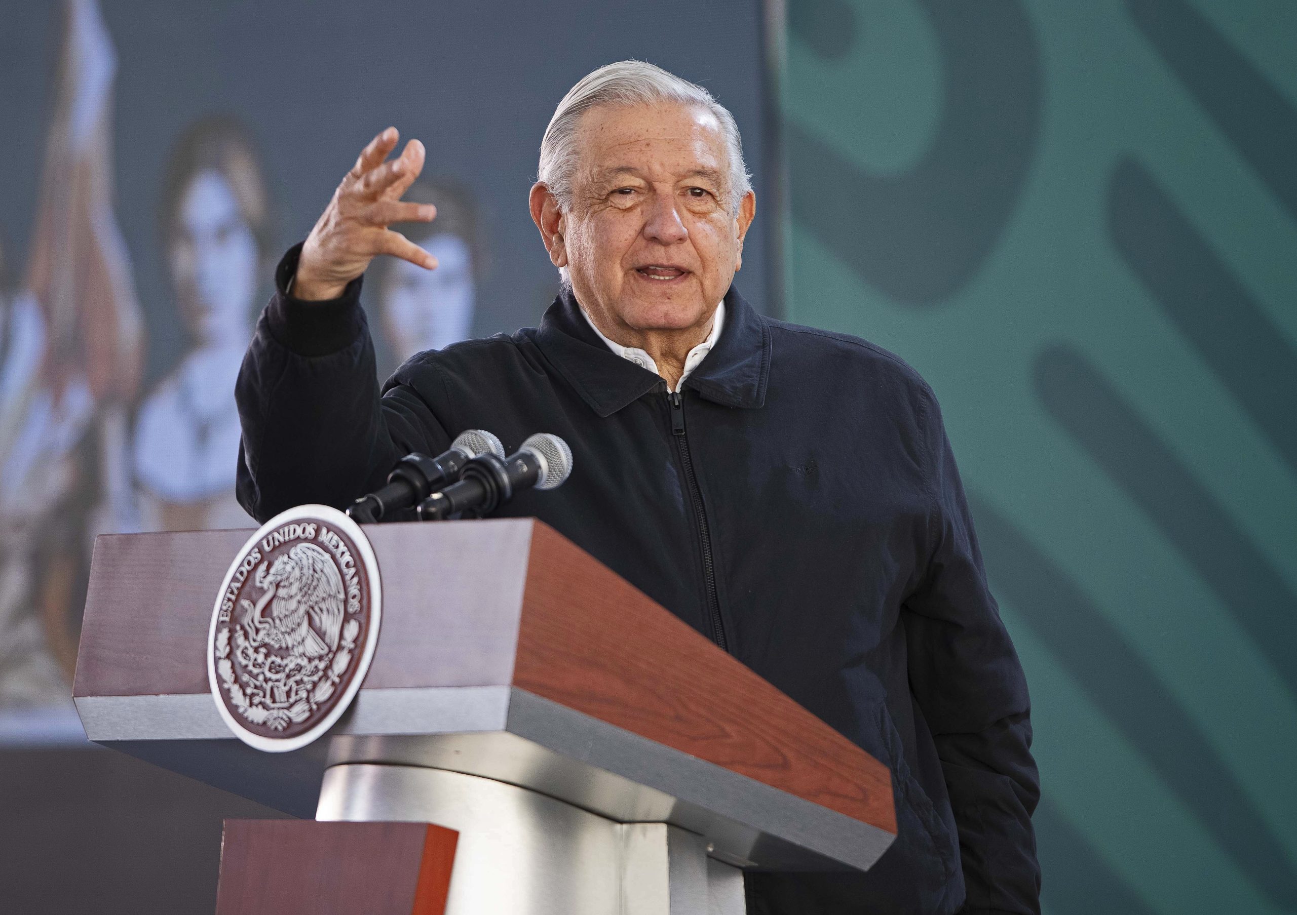 AMLO 8 de marzo