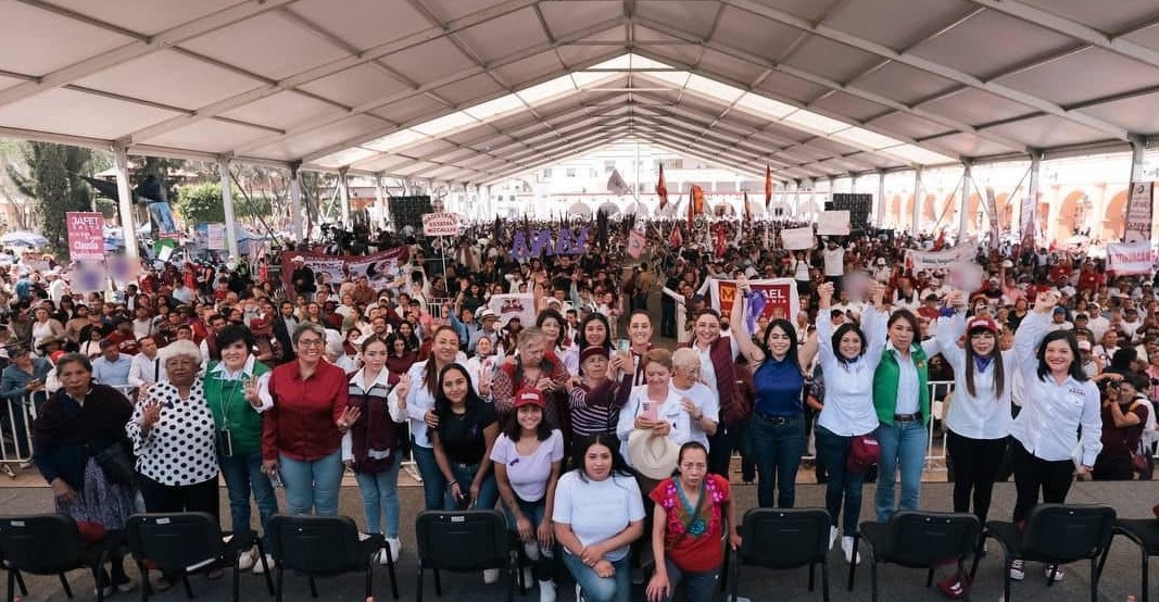 Mujeres apoyan a Sheinbaum