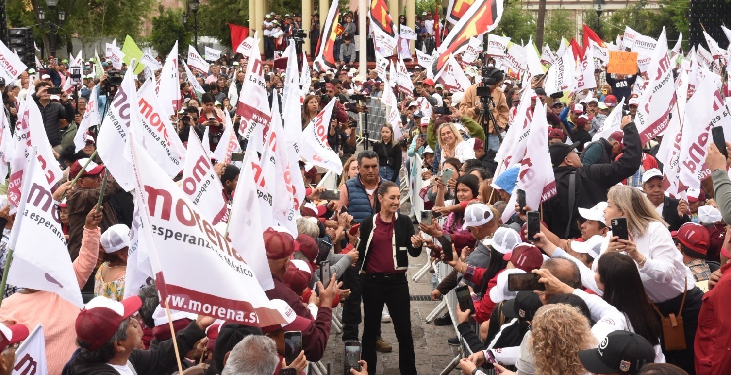 Sheinbaum pide mesa de diálogo para reducir jornada laboral