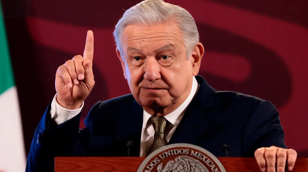 AMLO exhibe guardadito de Afores Azteca