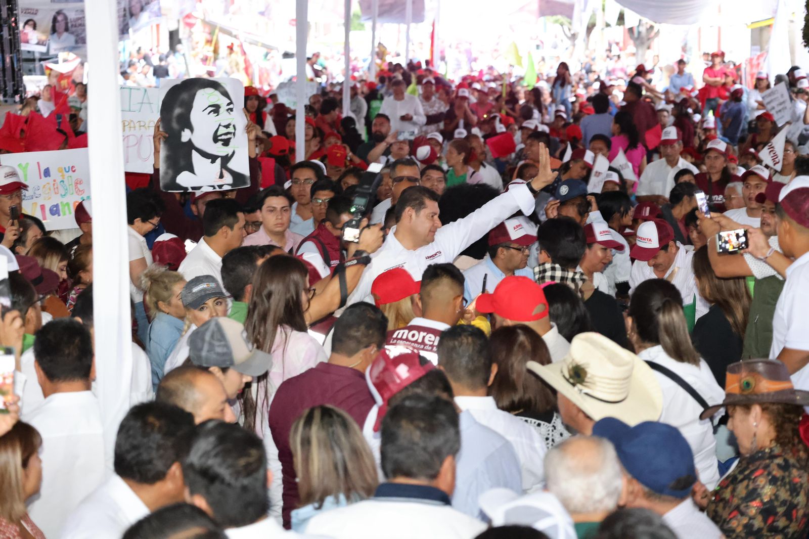 Alejandro Armenta visita el municipio de San Martín Texmelucan