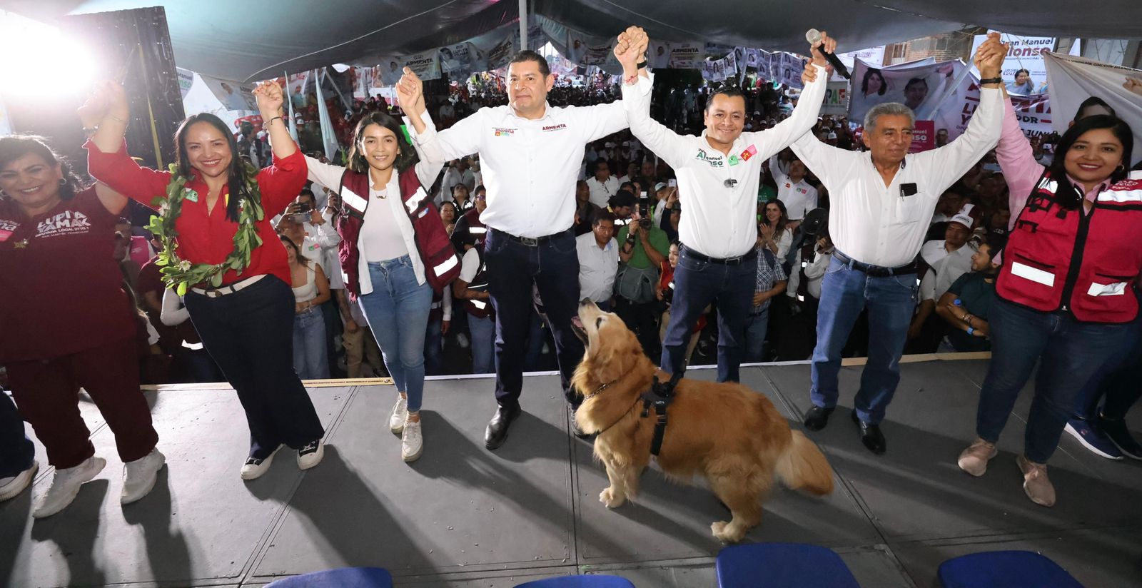 Alejandro Armenta visita el municipio de San Martín Texmelucan