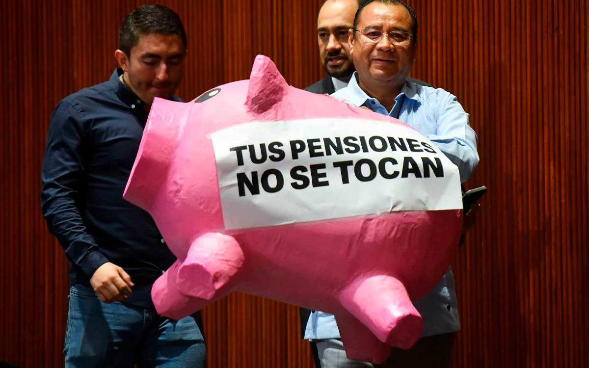 Diputados del PRIAN contra Fondo de Pensiones