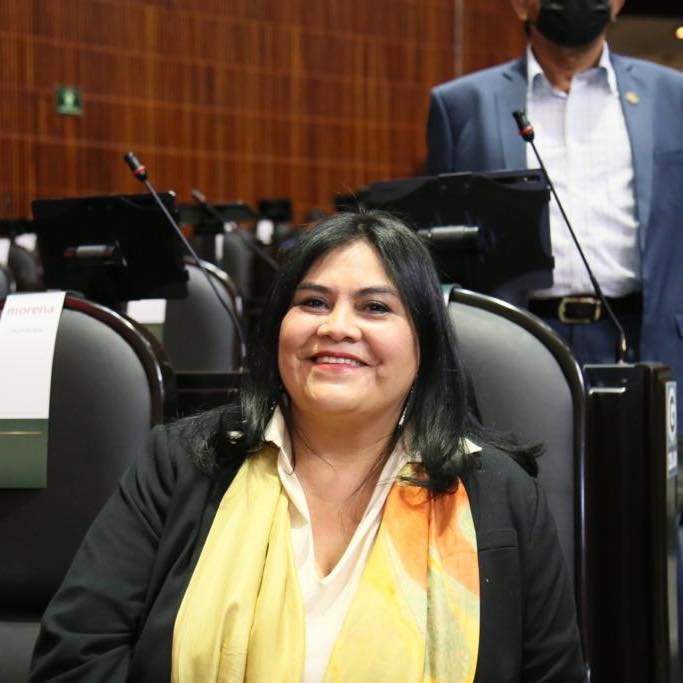 Guadalupe Chavira promueve Utopías Rurales de Clara Brugada