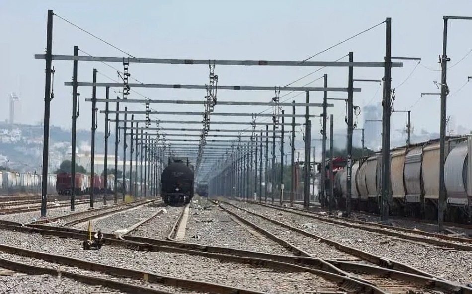 Sheinbaum propone trenes para Aguascalientes