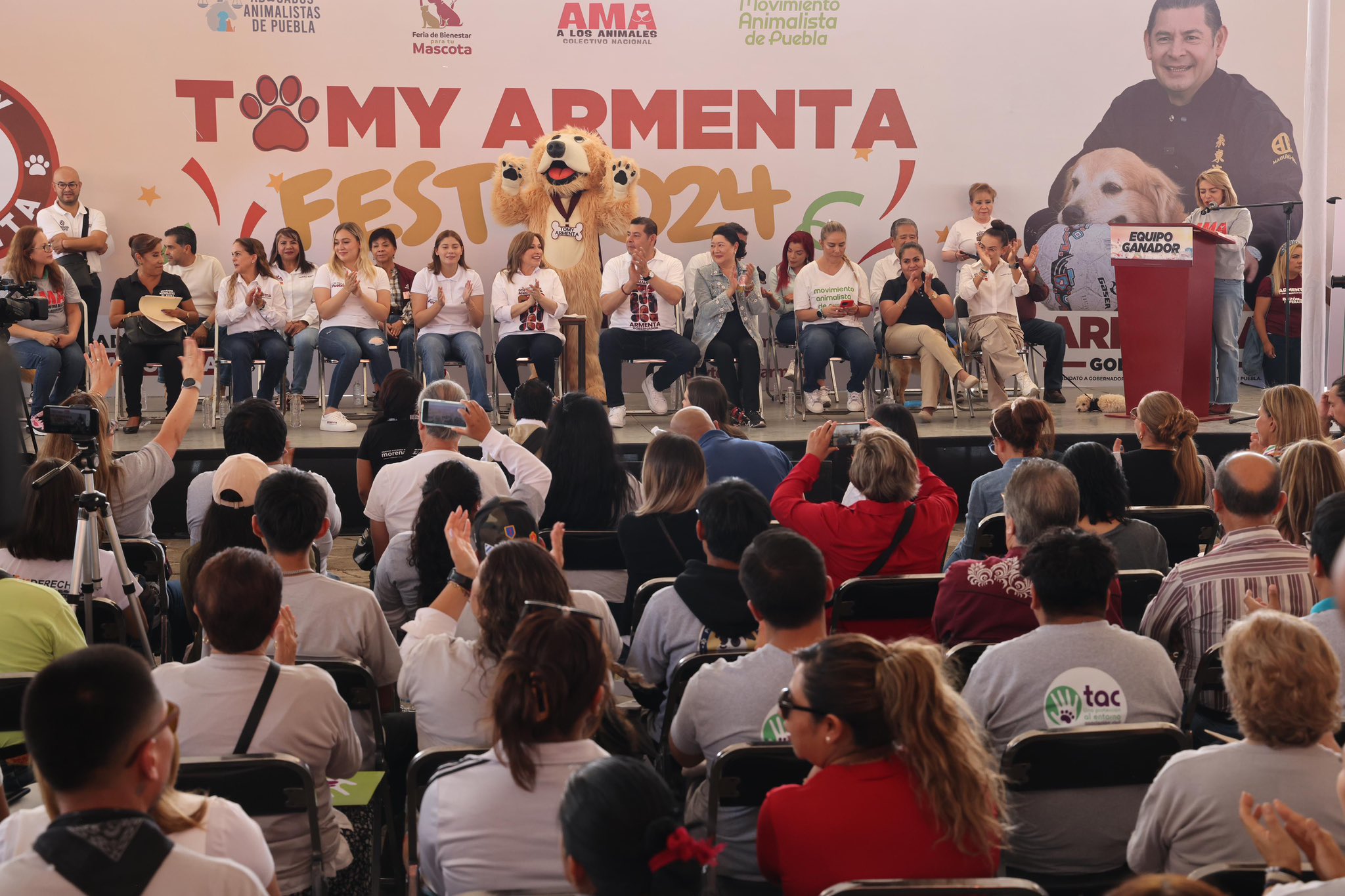 Alejandro Armenta se reúne con organizaciones animalistas