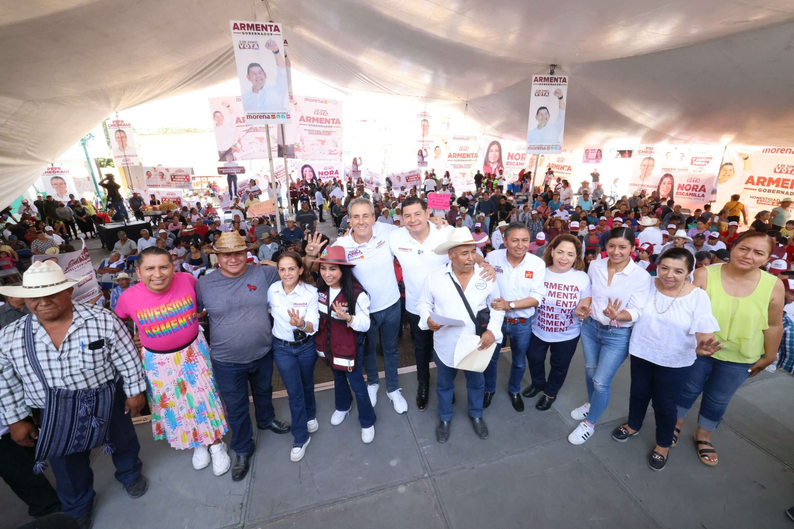 Armenta promete construir puente Puebla-San Baltazar Teleta