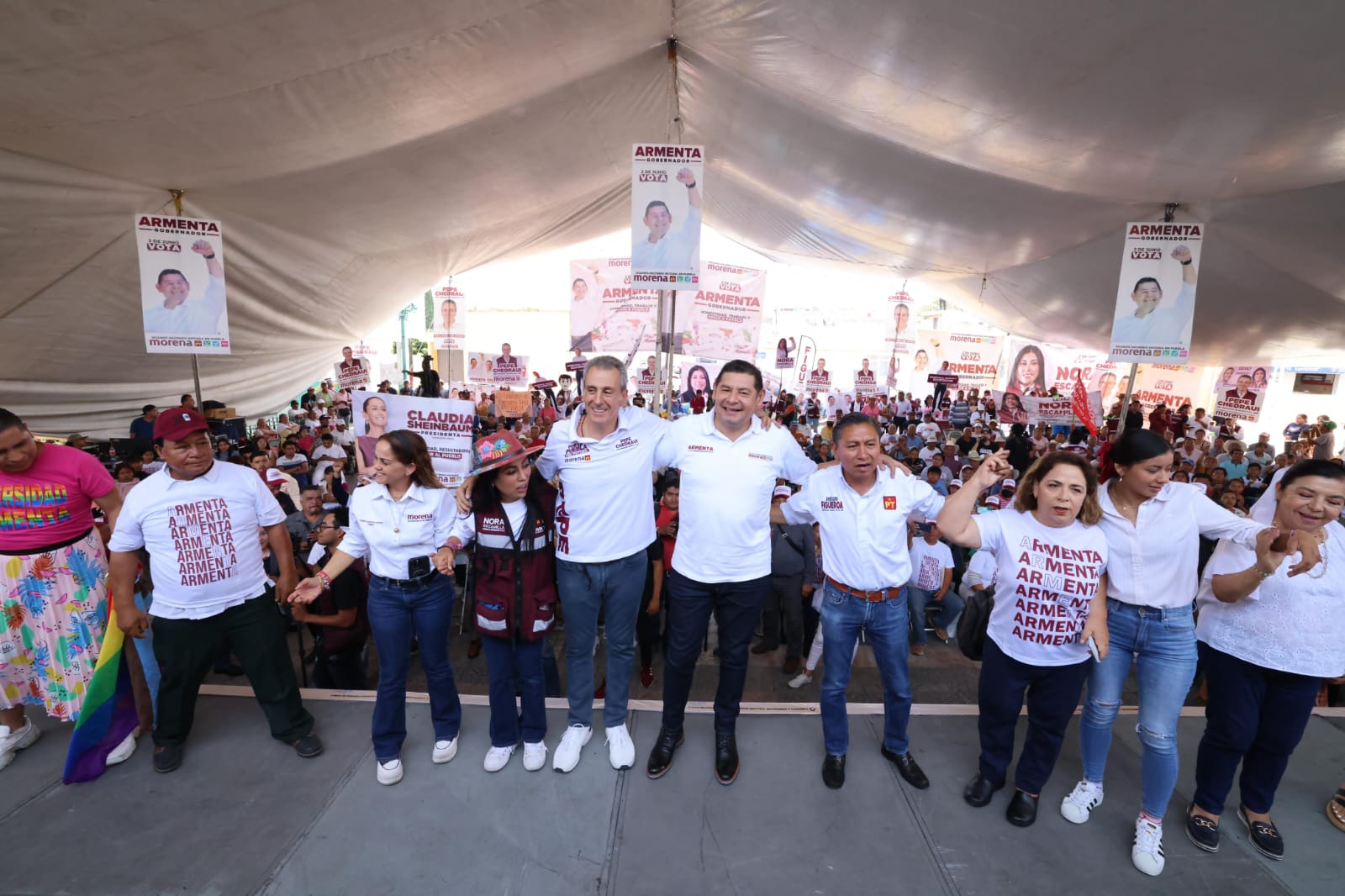 Armenta promete construir puente Puebla-San Baltazar Teleta