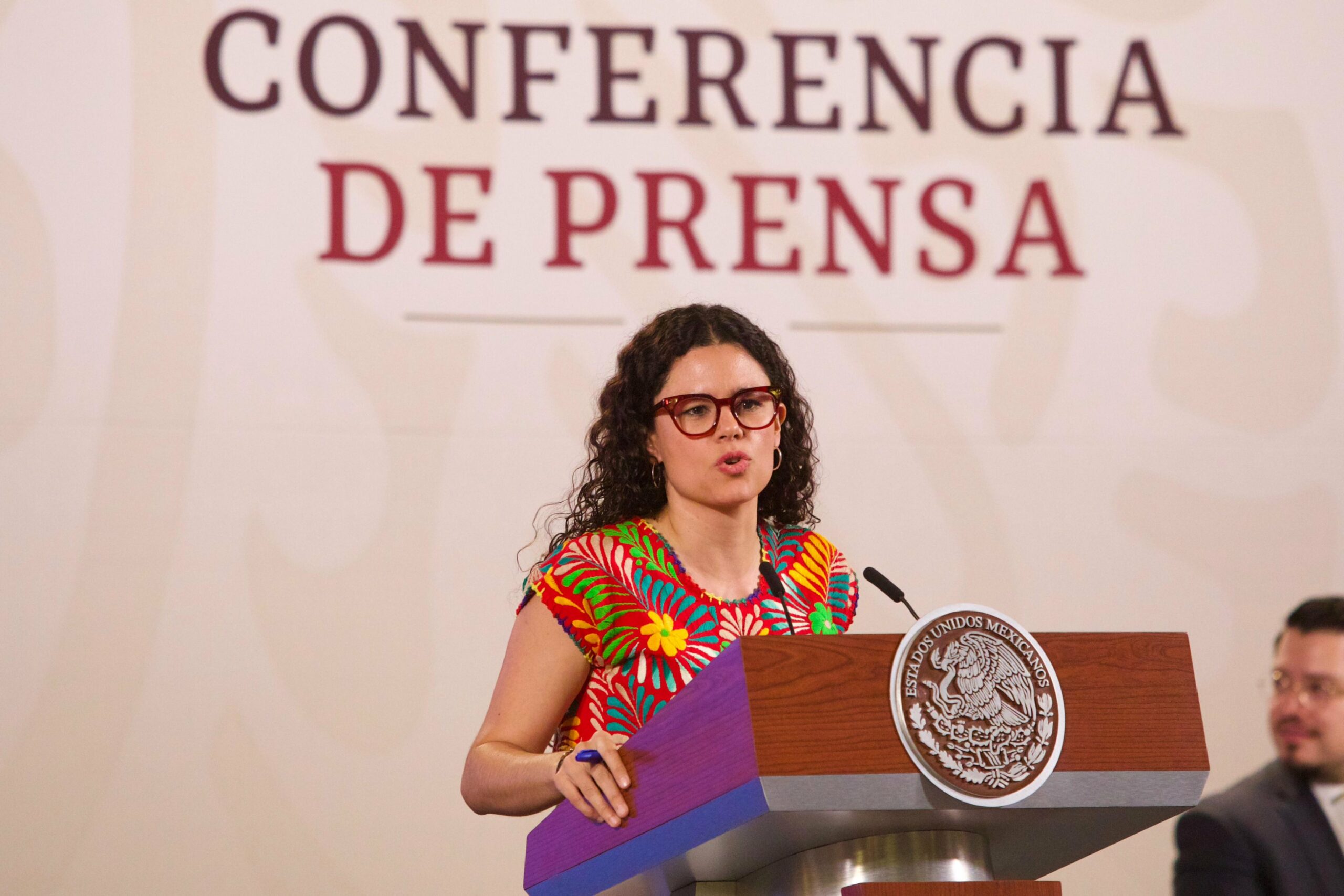 Luisa María Alcalde 1 de mayo