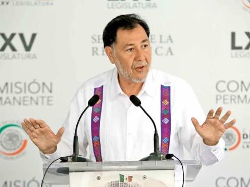 Fernández Noroña reta a Marko Cortés a renunciar al Senado
