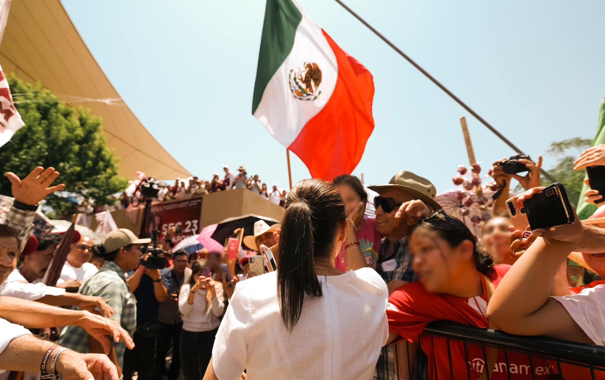 Sheinbaum reitera compromiso por la educación