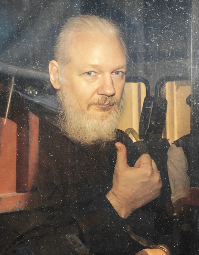 ¿quién es Julian Assange?