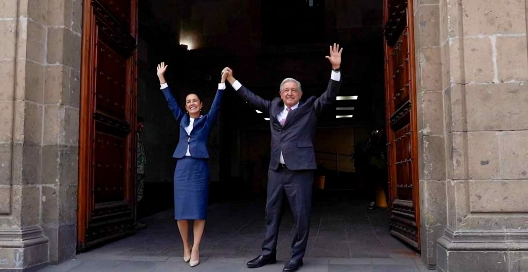 Sheinbaum y AMLO se reunen en Palacio Nacional