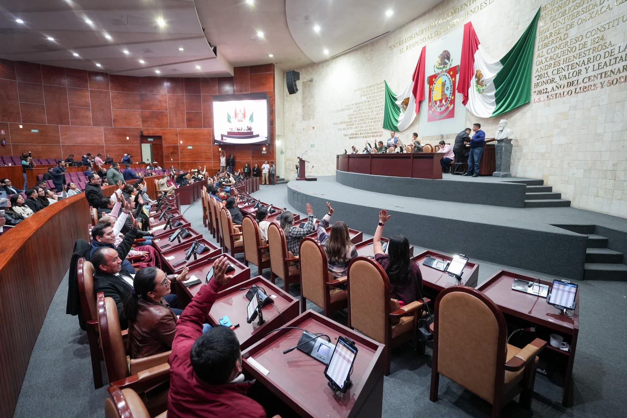 Reforma judicial se discute en congresos locales