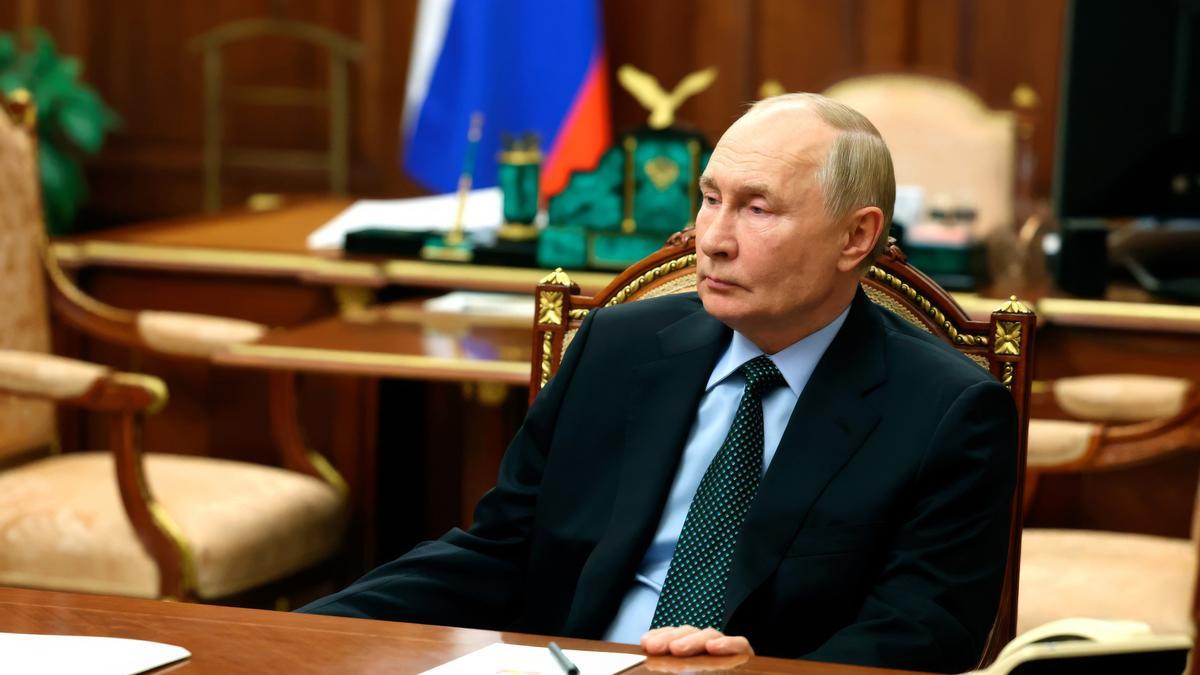 Putin firma decreto de armas nucleares