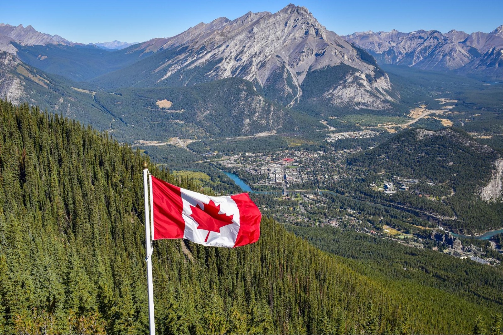 Canadá se compromete a reforzar relación bilateral con México