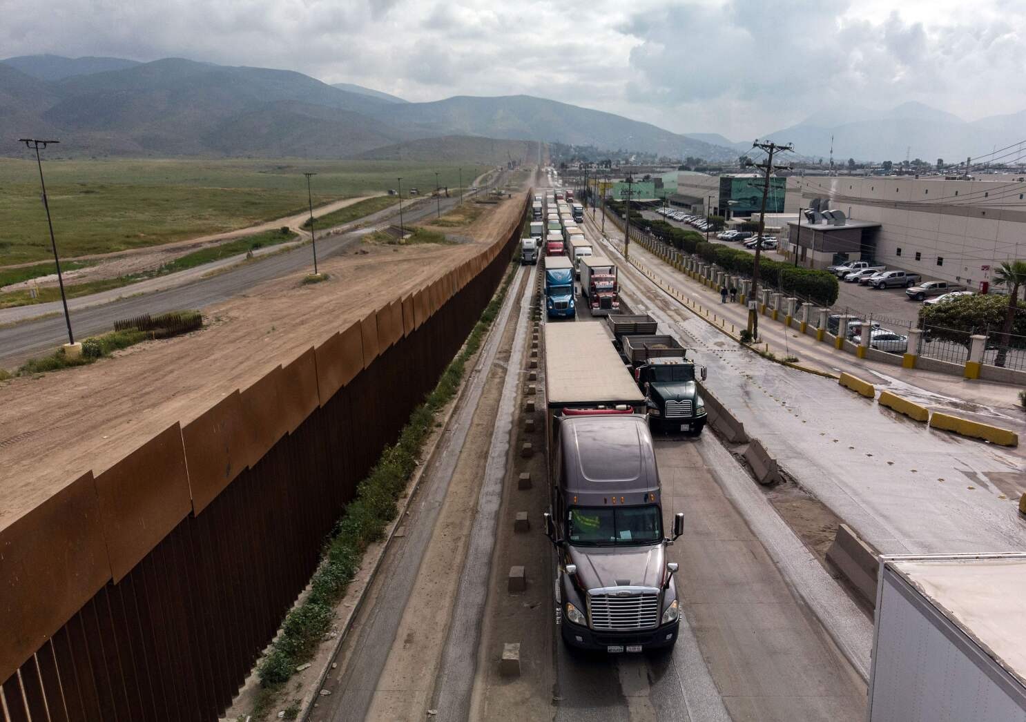 Estudio del BdeM niega que México sea puerta trasera de CHina